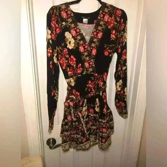 Venus floral printed peasant dress bohemian black red boho tiered autumn size 16 - Picture 13 of 16